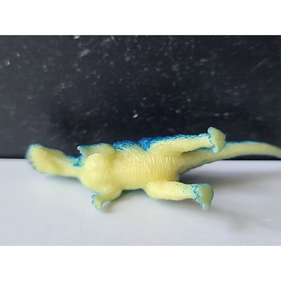 Mini Plastic Dinosaur Toy - Picture 8 of 10